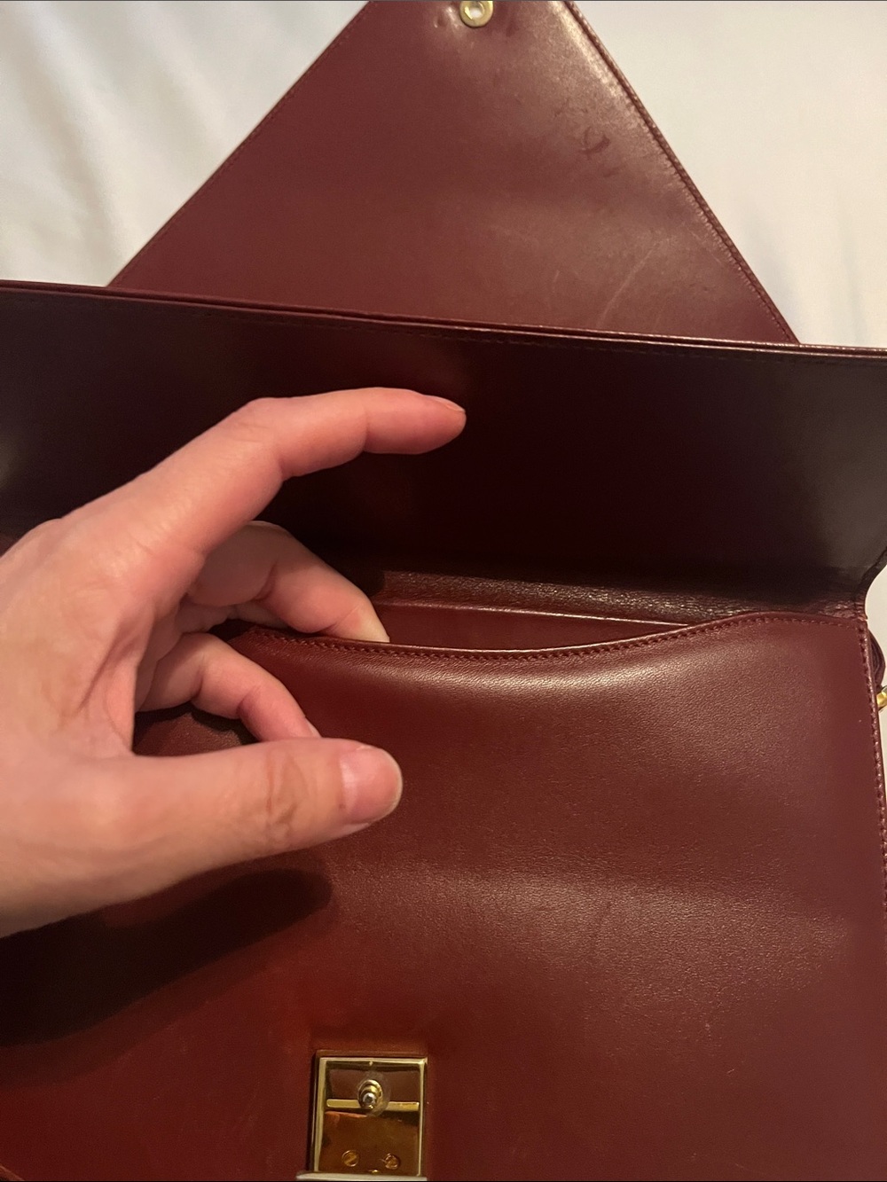 Classic Burgundy Leather Shoulder Bag with Gold Hardware - Picture 13 of 14